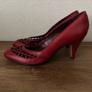Women's Red Pumps. Calico brand  size 8 medium.